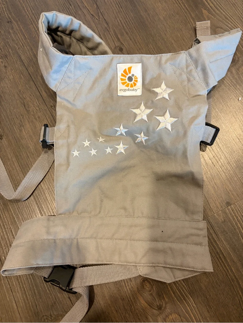 Ergobaby Light Gray Star Embroidered DOLL Carrier
